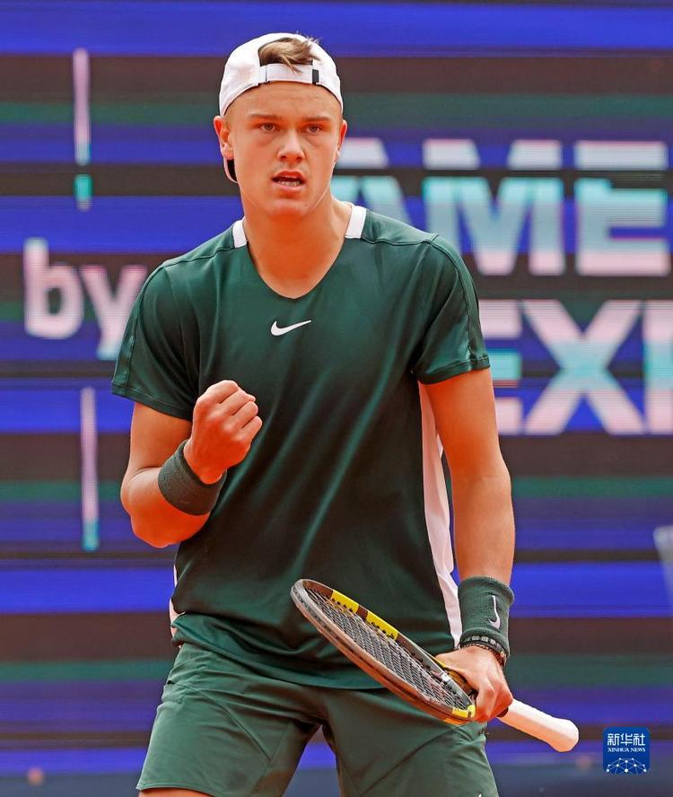 防守反击 防守反击