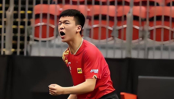 外野同时起 外野同时起