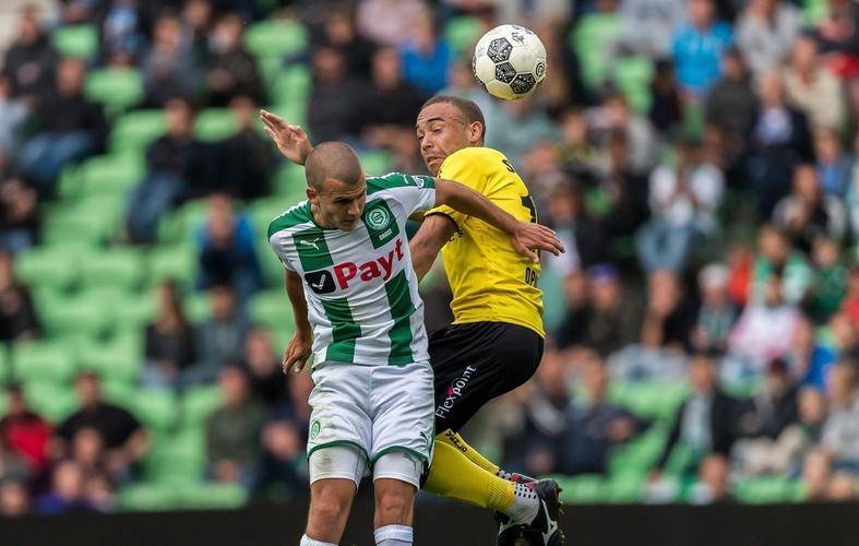 置于聚光灯 置于聚光灯