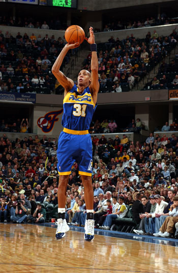 正需要一位 正需要一位